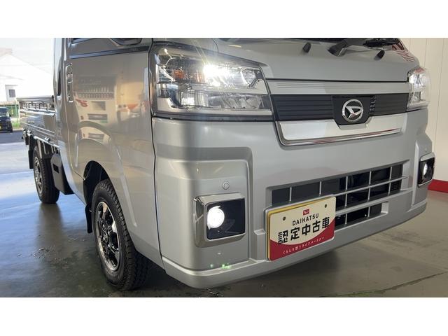 ハイゼットトラックジャンボエクストラダイハツ認定中古車lCVTl2WDlディスプレイオーディオlバックカメラlパワーウィンドウl電動格納ドアミラーl荷台ライトlエアコンlコーナーセンサーlスマートアシストl保証/整備付(茨城県)の中古車