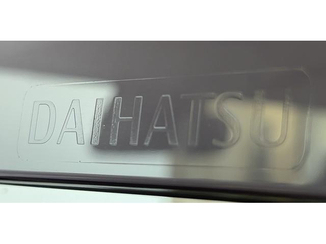 ハイゼットカーゴデッキバンＧダイハツ認定中古車ｌキーレスｌコーナーセンサーｌスマートアシストｌＡＢＳｌ４ＷＤｌエアバッグｌエアコンｌパワーウィンドウｌリアスライドドア・リアウィンドスモークガラスｌ保証／整備付（茨城県）の中古車
