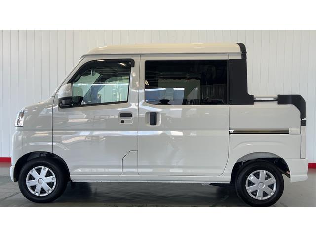 ハイゼットカーゴデッキバンＧダイハツ認定中古車ｌキーレスｌコーナーセンサーｌスマートアシストｌＡＢＳｌ４ＷＤｌエアバッグｌエアコンｌパワーウィンドウｌリアスライドドア・リアウィンドスモークガラスｌ保証／整備付（茨城県）の中古車