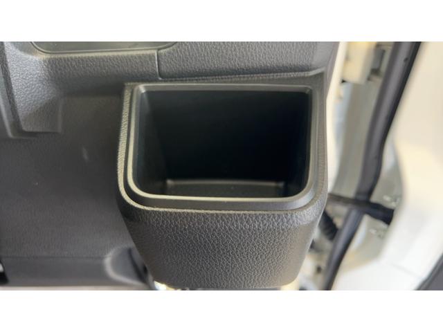 ハイゼットカーゴデッキバンＧダイハツ認定中古車ｌキーレスｌコーナーセンサーｌスマートアシストｌＡＢＳｌ４ＷＤｌエアバッグｌエアコンｌパワーウィンドウｌリアスライドドア・リアウィンドスモークガラスｌ保証／整備付（茨城県）の中古車