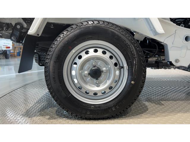 ハイゼットトラックスタンダード　農用スペシャルダイハツ認定中古車ｌＣＶＴｌ４ＷＤｌＨｉ−Ｌｏｗ切り替えｌＡＢＳｌ荷台ライトｌエアバッグｌエアコンｌコーナーセンサーｌスマートアシストｌ保証／整備付（茨城県）の中古車