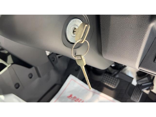 ハイゼットトラックスタンダード　農用スペシャルダイハツ認定中古車ｌＣＶＴｌ４ＷＤｌＨｉ−Ｌｏｗ切り替えｌＡＢＳｌ荷台ライトｌエアバッグｌエアコンｌコーナーセンサーｌスマートアシストｌ保証／整備付（茨城県）の中古車