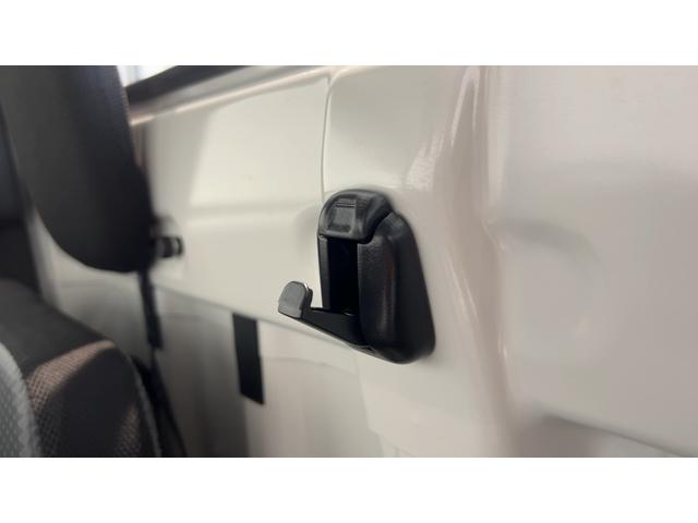 ハイゼットトラックスタンダード　農用スペシャルダイハツ認定中古車ｌＣＶＴｌ４ＷＤｌＨｉ−Ｌｏｗ切り替えｌＡＢＳｌ荷台ライトｌエアバッグｌエアコンｌコーナーセンサーｌスマートアシストｌ保証／整備付（茨城県）の中古車