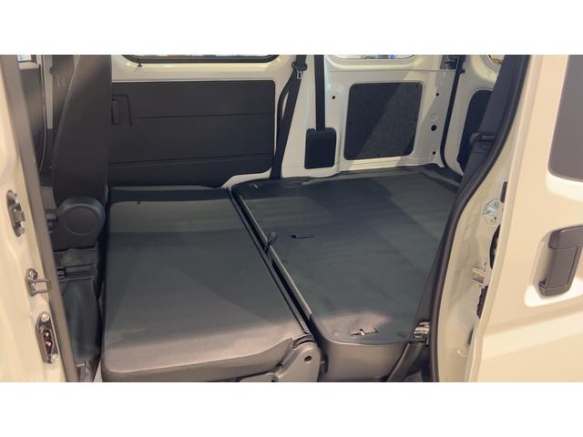 ハイゼットカーゴＤＸダイハツ認定中古車ｌキーレスｌコーナーセンサーｌスマートアシストｌＡＢＳｌエアバッグｌエアコンｌパワーウィンドウｌリアスモークガラスｌ保証／整備付（茨城県）の中古車