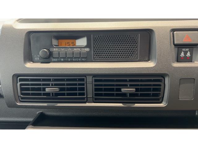 ハイゼットカーゴＤＸダイハツ認定中古車ｌキーレスｌコーナーセンサーｌスマートアシストｌＡＢＳｌエアバッグｌエアコンｌパワーウィンドウｌリアスモークガラスｌ保証／整備付（茨城県）の中古車