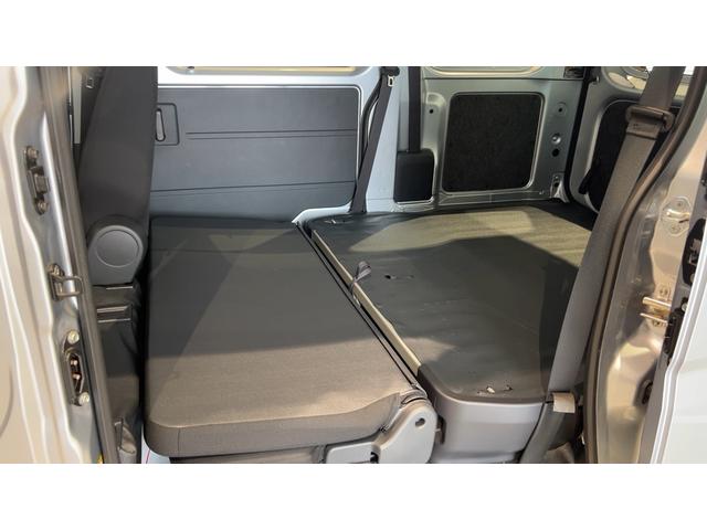 ハイゼットカーゴＤＸダイハツ認定中古車ｌキーレスｌコーナーセンサーｌスマートアシストｌＡＢＳｌエアバッグｌエアコンｌパワーウィンドウｌリアスモークガラスｌ保証／整備付（茨城県）の中古車
