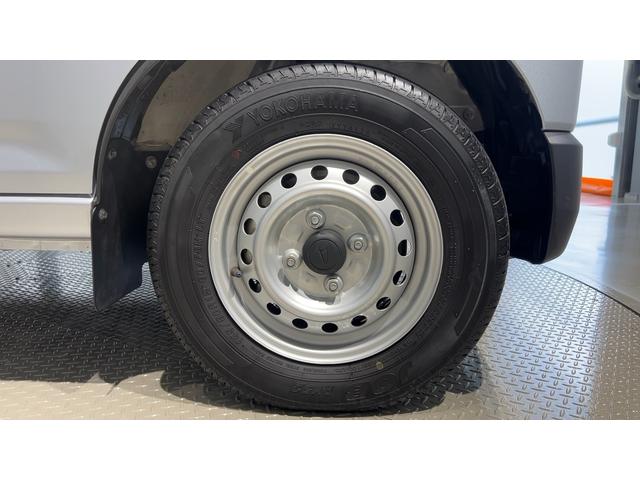 ハイゼットカーゴＤＸダイハツ認定中古車ｌキーレスｌコーナーセンサーｌスマートアシストｌＡＢＳｌエアバッグｌエアコンｌパワーウィンドウｌリアスモークガラスｌ保証／整備付（茨城県）の中古車