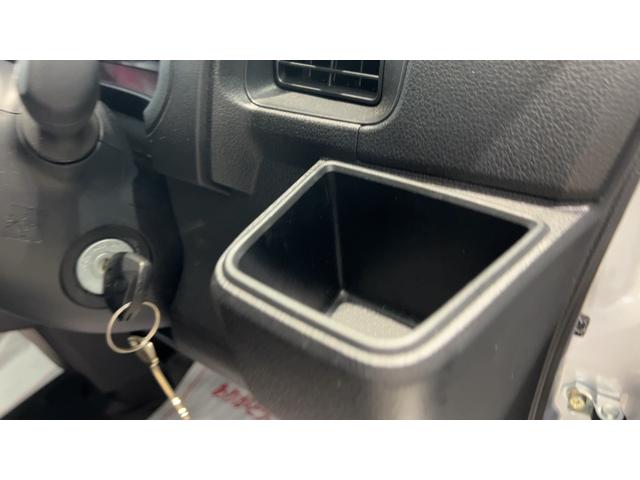 ハイゼットカーゴＤＸダイハツ認定中古車ｌキーレスｌコーナーセンサーｌスマートアシストｌＡＢＳｌエアバッグｌエアコンｌパワーウィンドウｌリアスモークガラスｌ保証／整備付（茨城県）の中古車
