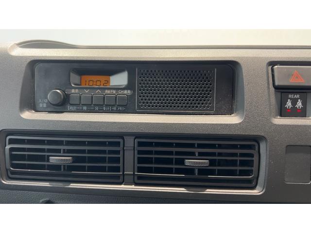 ハイゼットカーゴＤＸダイハツ認定中古車ｌキーレスｌコーナーセンサーｌスマートアシストｌＡＢＳｌエアバッグｌエアコンｌパワーウィンドウｌリアスモークガラスｌ保証／整備付（茨城県）の中古車