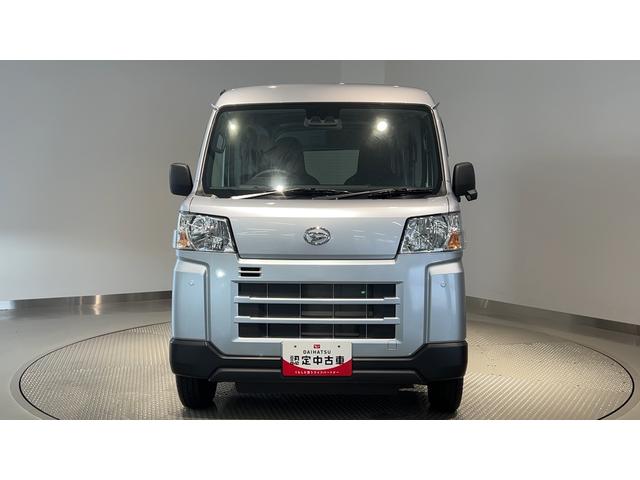 ハイゼットカーゴＤＸダイハツ認定中古車ｌキーレスｌコーナーセンサーｌスマートアシストｌＡＢＳｌエアバッグｌエアコンｌパワーウィンドウｌリアスモークガラスｌ保証／整備付（茨城県）の中古車