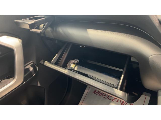 ロッキープレミアムG HEVダイハツ認定中古車l純正9インチナビlバックカメラlドライブレコーダーlクルーズコントロールlシートヒーターlキーフリーl電動パーキングブレーキlオートエアコンlスマートアシストl保証/整備付(茨城県)の中古車