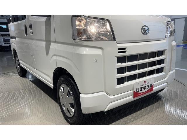 ハイゼットカーゴデッキバンＧダイハツ認定中古車ｌキーレスｌコーナーセンサーｌスマートアシストｌＡＢＳｌ２ＷＤｌエアバッグｌエアコンｌパワーウィンドウｌリアスライドドア・リアウィンドスモークガラスｌ保証／整備付（茨城県）の中古車