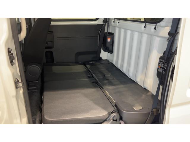 ハイゼットカーゴデッキバンＧダイハツ認定中古車ｌキーレスｌコーナーセンサーｌスマートアシストｌＡＢＳｌ２ＷＤｌエアバッグｌエアコンｌパワーウィンドウｌリアスライドドア・リアウィンドスモークガラスｌ保証／整備付（茨城県）の中古車