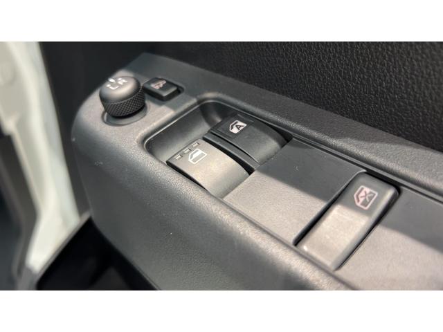 ハイゼットカーゴデッキバンＧダイハツ認定中古車ｌキーレスｌコーナーセンサーｌスマートアシストｌＡＢＳｌ２ＷＤｌエアバッグｌエアコンｌパワーウィンドウｌリアスライドドア・リアウィンドスモークガラスｌ保証／整備付（茨城県）の中古車