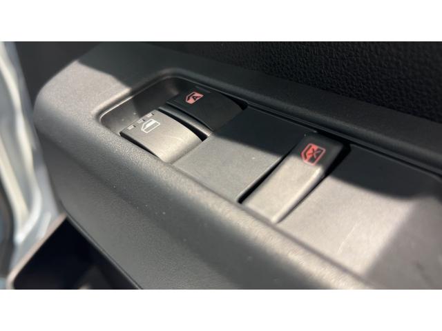 ハイゼットカーゴＤＸダイハツ認定中古車ｌキーレスｌコーナーセンサーｌスマートアシストｌＡＢＳｌエアバッグｌエアコンｌパワーウィンドウｌリアスモークガラスｌ保証／整備付（茨城県）の中古車