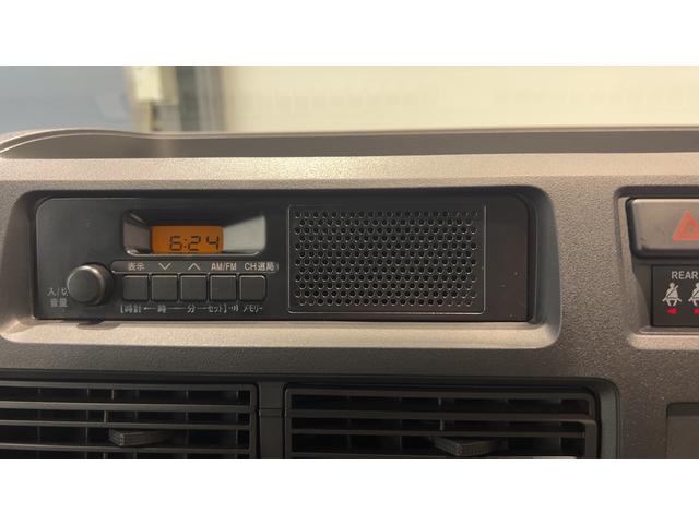ハイゼットカーゴＤＸダイハツ認定中古車ｌキーレスｌコーナーセンサーｌスマートアシストｌＡＢＳｌエアバッグｌエアコンｌパワーウィンドウｌリアスモークガラスｌ保証／整備付（茨城県）の中古車