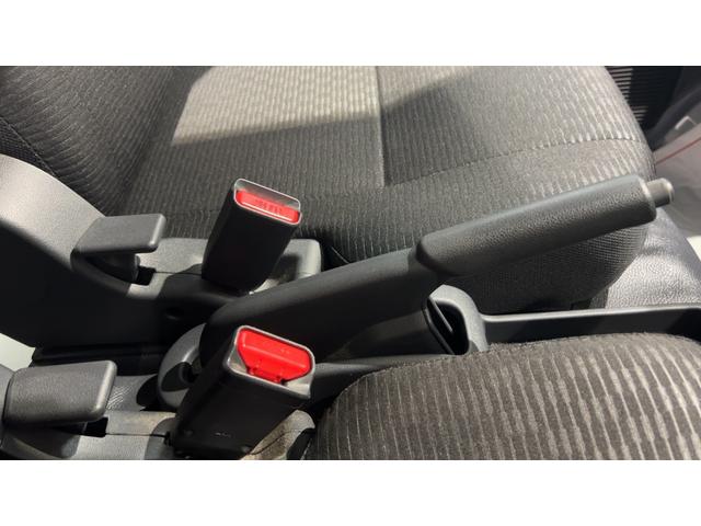 ハイゼットカーゴＤＸダイハツ認定中古車ｌキーレスｌコーナーセンサーｌスマートアシストｌＡＢＳｌエアバッグｌエアコンｌパワーウィンドウｌリアスモークガラスｌ保証／整備付（茨城県）の中古車