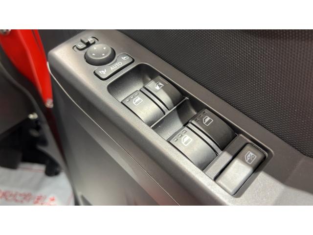 タフトＧターボ　ダーククロムベンチャーダイハツ認定中古車ｌ電動パーキングブレーキｌターボｌ革ハンドルｌクルーズコントロールｌキーフリーｌオートエアコンｌシートヒーターｌコーナーセンサーｌスマートアシストｌ保証／整備付（茨城県）の中古車