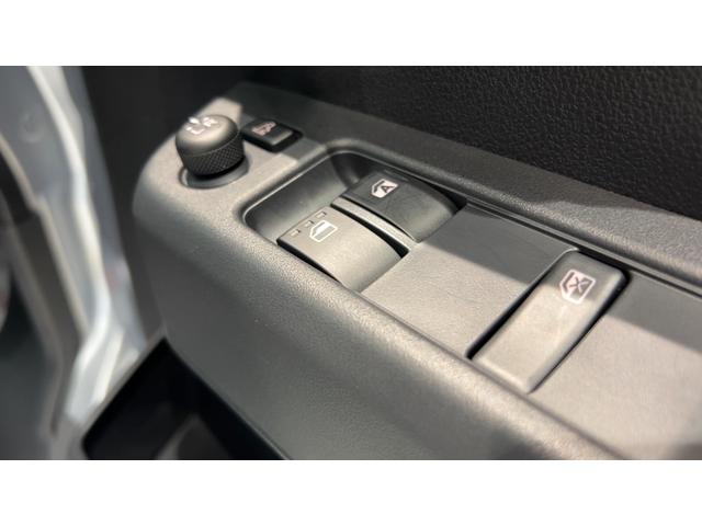 ハイゼットカーゴデッキバンGダイハツ認定中古車lキーレスlコーナーセンサーlスマートアシストlABSl2WDlエアバッグlエアコンlパワーウィンドウlリアスライドドア・リアウィンドスモークガラスl保証/整備付(茨城県)の中古車