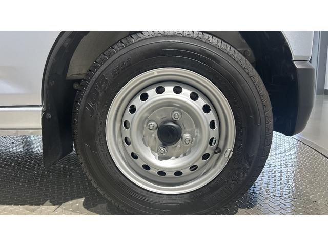 ハイゼットカーゴDXダイハツ認定中古車lCVTlキーレスエントリーlコーナーセンサーlスマートアシストlABSlエアバッグlマニュアルエアコンlパワーウィンドウlリアスモークガラスlAMラジオl保証/整備付(茨城県)の中古車