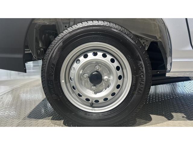 ハイゼットカーゴDXダイハツ認定中古車lCVTlキーレスエントリーlコーナーセンサーlスマートアシストlABSlエアバッグlマニュアルエアコンlパワーウィンドウlリアスモークガラスlAMラジオl保証/整備付(茨城県)の中古車