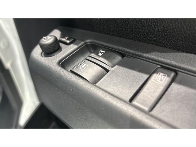 ハイゼットカーゴデッキバンGダイハツ認定中古車lキーレスlコーナーセンサーlスマートアシストlABSl2WDlエアバッグlエアコンlパワーウィンドウlリアスライドドア・リアウィンドスモークガラスl保証/整備付(茨城県)の中古車