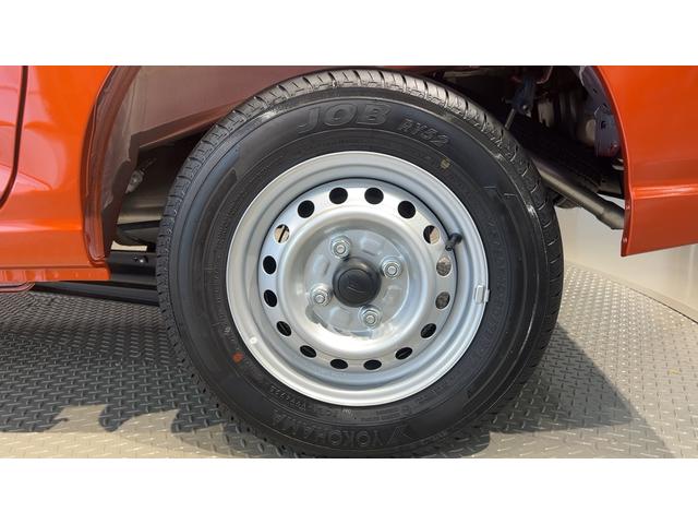 ハイゼットカーゴＤＸダイハツ認定中古車ｌキーレスｌコーナーセンサーｌスマートアシストｌＡＢＳｌエアバッグｌエアコンｌパワーウィンドウｌリアスモークガラスｌ保証／整備付（茨城県）の中古車