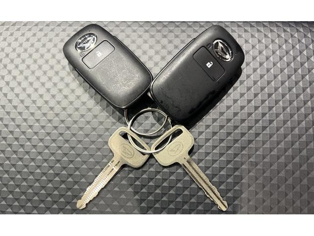 ハイゼットトラックスタンダード　農用スペシャルダイハツ認定中古車ｌ４ＷＤｌ５ＭＴｌＨｉ−Ｌｏｗ切り替えｌＡＢＳｌ荷台ライトｌエアバッグｌエアコンｌコーナーセンサーｌスマートアシストｌ保証／整備付（茨城県）の中古車
