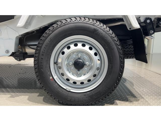 ハイゼットトラックスタンダード　農用スペシャルダイハツ認定中古車ｌ４ＷＤｌ５ＭＴｌＨｉ−Ｌｏｗ切り替えｌＡＢＳｌ荷台ライトｌエアバッグｌエアコンｌコーナーセンサーｌスマートアシストｌ保証／整備付（茨城県）の中古車
