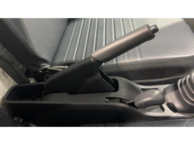 ハイゼットトラックスタンダード　農用スペシャルダイハツ認定中古車ｌ４ＷＤｌ５ＭＴｌＨｉ−Ｌｏｗ切り替えｌＡＢＳｌ荷台ライトｌエアバッグｌエアコンｌコーナーセンサーｌスマートアシストｌ保証／整備付（茨城県）の中古車