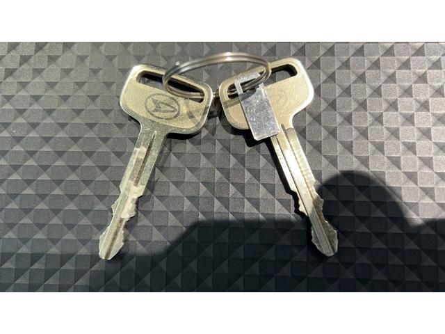 ハイゼットトラックスタンダード 農用スペシャルダイハツ認定中古車lCVTl4WDlHi−Low切り替えlABSlカーラジオl荷台ライトlエアバッグlマニュアルエアコンlパワーステリングlコーナーセンサーlスマートアシストl保証/整備付(茨城県)の中古車