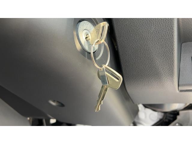 ハイゼットトラックスタンダード 農用スペシャルダイハツ認定中古車lCVTl4WDlHi−Low切り替えlABSlカーラジオl荷台ライトlエアバッグlマニュアルエアコンlパワーステリングlコーナーセンサーlスマートアシストl保証/整備付(茨城県)の中古車