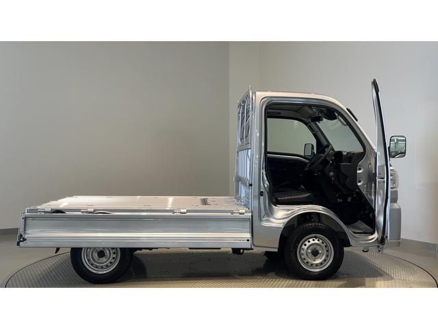 ハイゼットトラックスタンダード 農用スペシャルダイハツ認定中古車lCVTl4WDlHi−Low切り替えlABSlカーラジオl荷台ライトlエアバッグlマニュアルエアコンlパワーステリングlコーナーセンサーlスマートアシストl保証/整備付(茨城県)の中古車