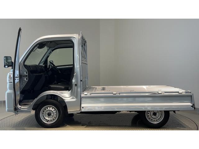 ハイゼットトラックスタンダード 農用スペシャルダイハツ認定中古車lCVTl4WDlHi−Low切り替えlABSlカーラジオl荷台ライトlエアバッグlマニュアルエアコンlパワーステリングlコーナーセンサーlスマートアシストl保証/整備付(茨城県)の中古車