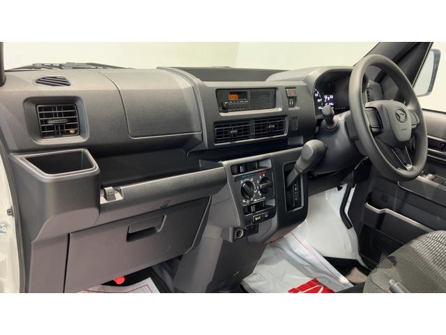 ハイゼットカーゴDXダイハツ認定中古車lCVTlキーレスエントリーlコーナーセンサーlスマートアシストlABSlエアバッグlマニュアルエアコンlパワーウィンドウlリアスモークガラスlAMラジオl保証/整備付(茨城県)の中古車