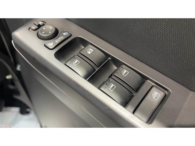 タフトＧターボ　ダーククロムベンチャーダイハツ認定中古車ｌＣＶＴｌ電動パーキングブレーキｌターボｌ革ハンドルｌクルーズコントロールｌキーフリーシステムｌオートエアコンｌシートヒーターｌコーナーセンサーｌスマートアシストｌ保証／整備付（茨城県）の中古車