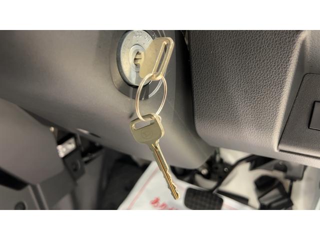 ハイゼットトラックスタンダードダイハツ認定中古車ｌＣＶＴｌ４ＷＤｌＡＢＳｌエアバッグｌエアコンｌパワーステアリングｌカーラジオｌコーナーセンサーｌスマートアシストｌ横滑り防止機能ｌ駆動力確保機能ｌアイドリングストップｌ保証／整備付（茨城県）の中古車
