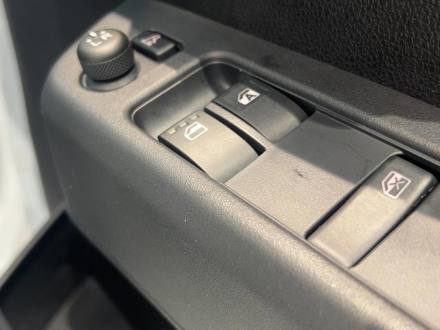 ハイゼットカーゴアトレースローパーダイハツ認定中古車lCVTl両側電動スライドドアlキーフリーシステムlオートエアコンlコーナーセンサーlスマートアシストlABSlエアバッグlパワーウィンドウlリアスモークガラスl保証/整備付(茨城県)の中古車