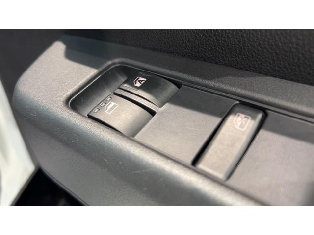 ハイゼットカーゴDXダイハツ認定中古車lCVTlキーレスエントリーlコーナーセンサーlスマートアシストlABSlエアバッグlマニュアルエアコンlパワーウィンドウlリアスモークガラスlAMラジオl保証/整備付(茨城県)の中古車
