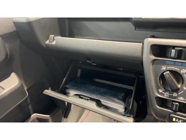ハイゼットカーゴDXダイハツ認定中古車lCVTlキーレスエントリーlコーナーセンサーlスマートアシストlABSlエアバッグlマニュアルエアコンlパワーウィンドウlリアスモークガラスlAMラジオl保証/整備付(茨城県)の中古車