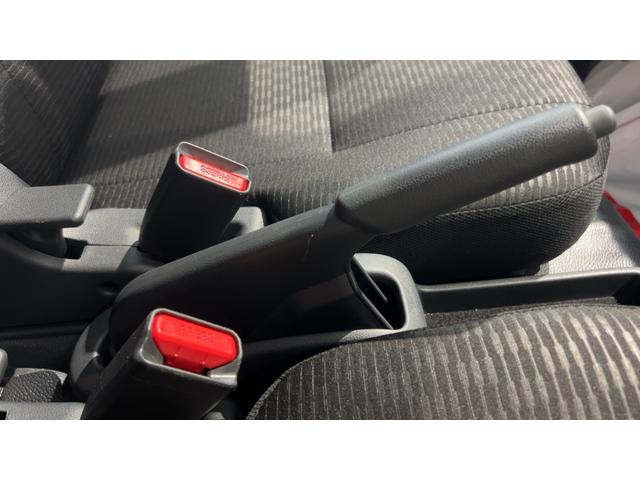 ハイゼットカーゴDXダイハツ認定中古車lCVTlキーレスエントリーlコーナーセンサーlスマートアシストlABSlエアバッグlマニュアルエアコンlパワーウィンドウlリアスモークガラスlAMラジオl保証/整備付(茨城県)の中古車