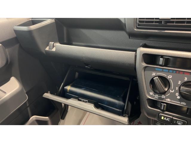 ハイゼットカーゴDXダイハツ認定中古車lCVTlキーレスエントリーlコーナーセンサーlスマートアシストlABSlエアバッグlマニュアルエアコンlパワーウィンドウlリアスモークガラスlAMラジオl保証/整備付(茨城県)の中古車