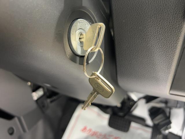 ハイゼットトラックスタンダードダイハツ認定中古車ｌＣＶＴｌ４ＷＤｌＡＢＳｌエアバッグｌエアコンｌパワーステアリングｌカーラジオｌコーナーセンサーｌスマートアシストｌ横滑り防止機能ｌ駆動力確保機能ｌ保証／整備付（茨城県）の中古車