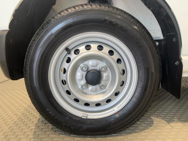 ハイゼットカーゴDXダイハツ認定中古車lCVTlキーレスエントリーlコーナーセンサーlスマートアシストlABSlエアバッグlマニュアルエアコンlパワーウィンドウlリアスモークガラスlAMラジオl保証/整備付(茨城県)の中古車