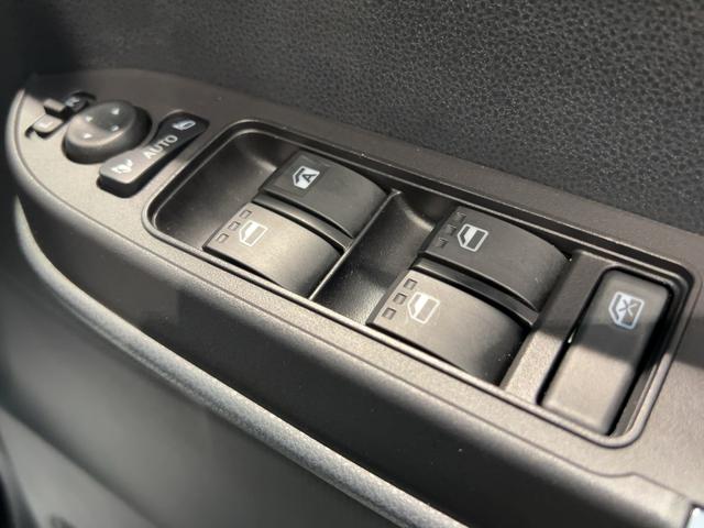 タントカスタムＸリミテッドダイハツ認定中古車ｌＣＶＴｌクルーズコントロールｌＥＴＣｌ両側電動スライドドアｌ電動パーキングブレーキｌＬＥＤヘッドライトｌシートヒーターｌコーナーセンサーｌスマートアシストｌ保証／整備付（茨城県）の中古車