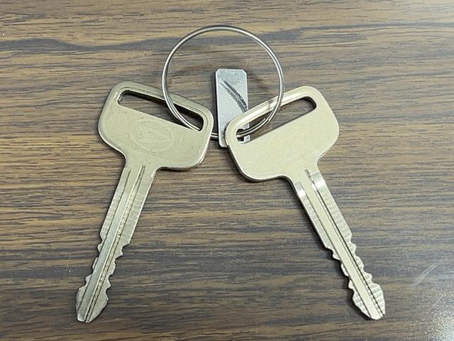 ハイゼットトラックスタンダード 農用スペシャルダイハツ認定中古車lCVTl4WDlHi−Low切り替えlカーラジオlABSl荷台ライトlエアバッグlエアコンlコーナーセンサーlスマートアシストl横滑り防止機能l駆動力確保機能l保証/整備付(茨城県)の中古車