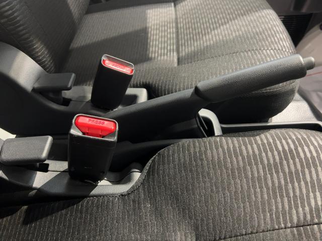 ハイゼットカーゴDXダイハツ認定中古車lCVTlキーレスエントリーlコーナーセンサーlスマートアシストlABSlエアバッグlマニュアルエアコンlパワーウィンドウlリアスモークガラスlAMラジオl保証/整備付(茨城県)の中古車