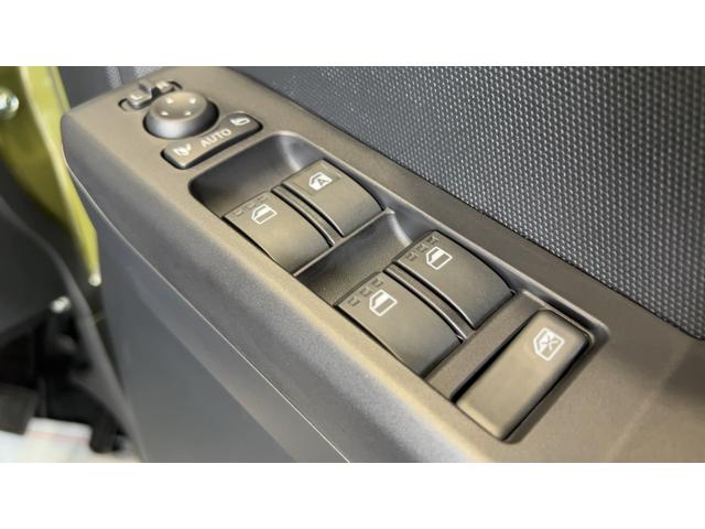 タフトＧターボ　クロムベンチャーダイハツ認定中古車ｌＣＶＴｌ電動パーキングブレーキｌターボｌ革ハンドルｌクルーズコントロールｌキーフリーｌオートエアコンｌシートヒーターｌコーナーセンサーｌスマートアシストｌ保証／整備付（茨城県）の中古車