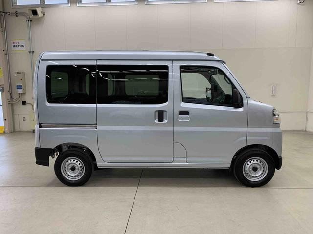 ハイゼットカーゴDX 2WDオートライト・オートマチックハイビーム・キーレスエントリー・アイドリングストップ・AMFMラジオ・マニュアルエアコン・水平格納式リヤシート・スマートアシスト(群馬県)の中古車