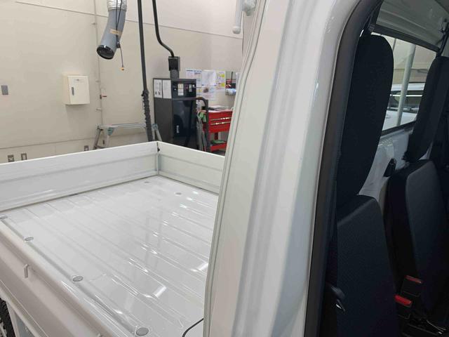 ハイゼットトラックスタンダード 4WDオートライト・オートマチックハイビーム・AMFMラジオ・キーレスエントリー・アイドリングストップ・マニュアルエアコン・スマートアシスト(群馬県)の中古車